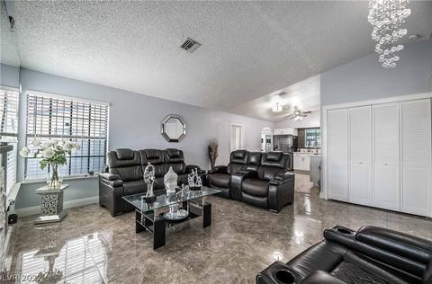 7305 Lattimore Dr, Las Vegas, NV 89128