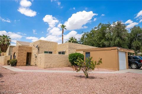 48 Village Green Ct, Las Vegas, NV 89110