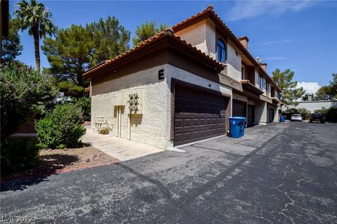 2995 E Sunset Rd #213, Las Vegas, NV 89120