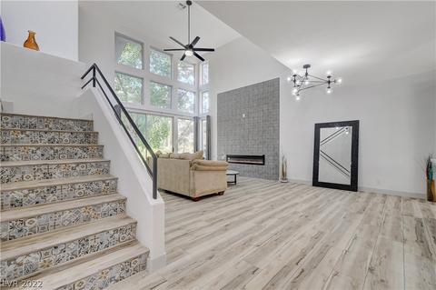 5082 Crooked Stick Way, Las Vegas, NV 89113