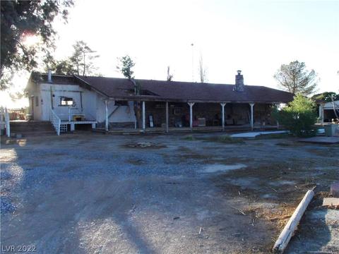 7177 S Fox Ave, Pahrump, NV 89061