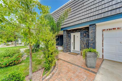 3542 Braewood Dr, Las Vegas, NV 89121