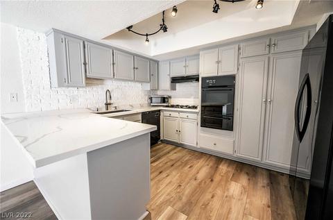 3369 Medina Ct, Las Vegas, NV 89121
