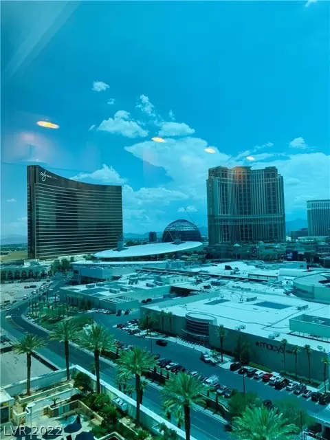 2000 N Fashion Show Dr #2802, Las Vegas, NV 89109