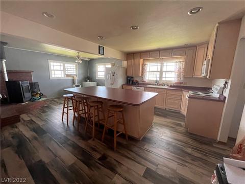 745 Avenue L, Ely, NV 89301 photo 2
