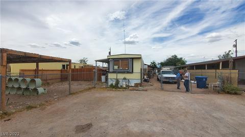 2233 Raymond Ln, Las Vegas, NV 89156