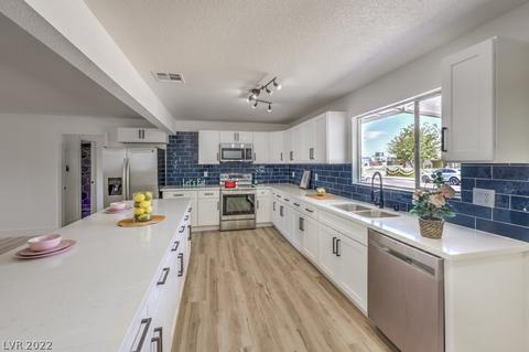 919 Hazard Ave, Las Vegas, NV 89108