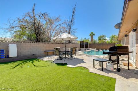 205 Thunder St, Las Vegas, NV 89145