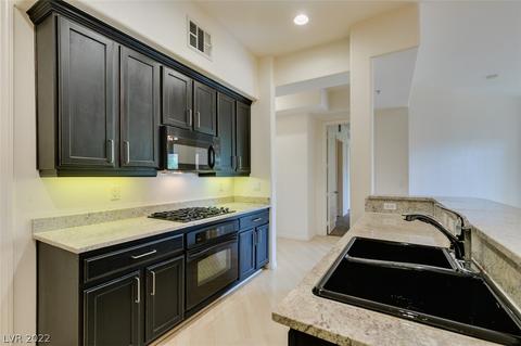 68 E Serene Ave #319, Las Vegas, NV 89123