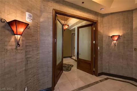 2747 Paradise Rd #2601, Las Vegas, NV 89109