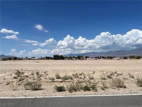 1210 E Honeysuckle, Pahrump, NV 89048