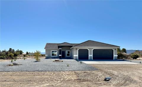 681 E Hickory Ave, Pahrump, NV 89048