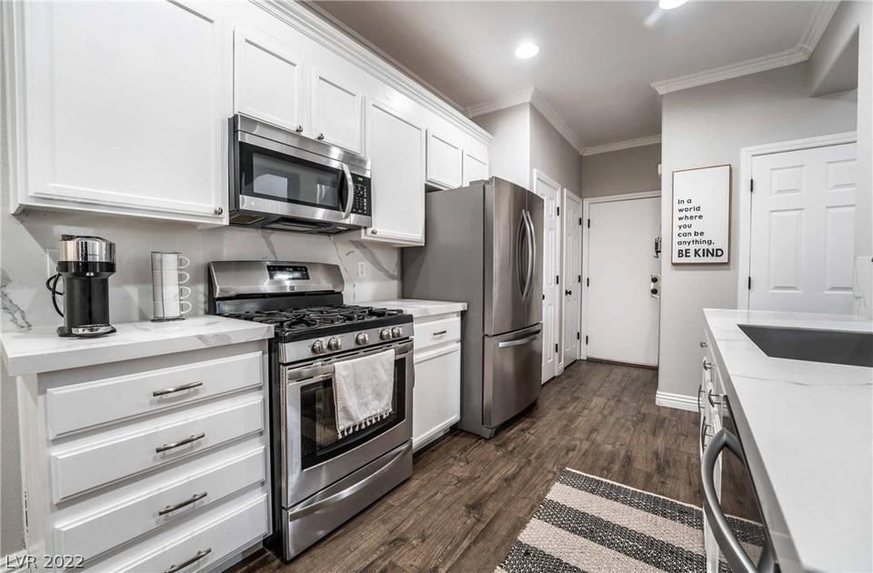  8101 Tilkuni Dr, Las Vegas, NV 89166 photo 5