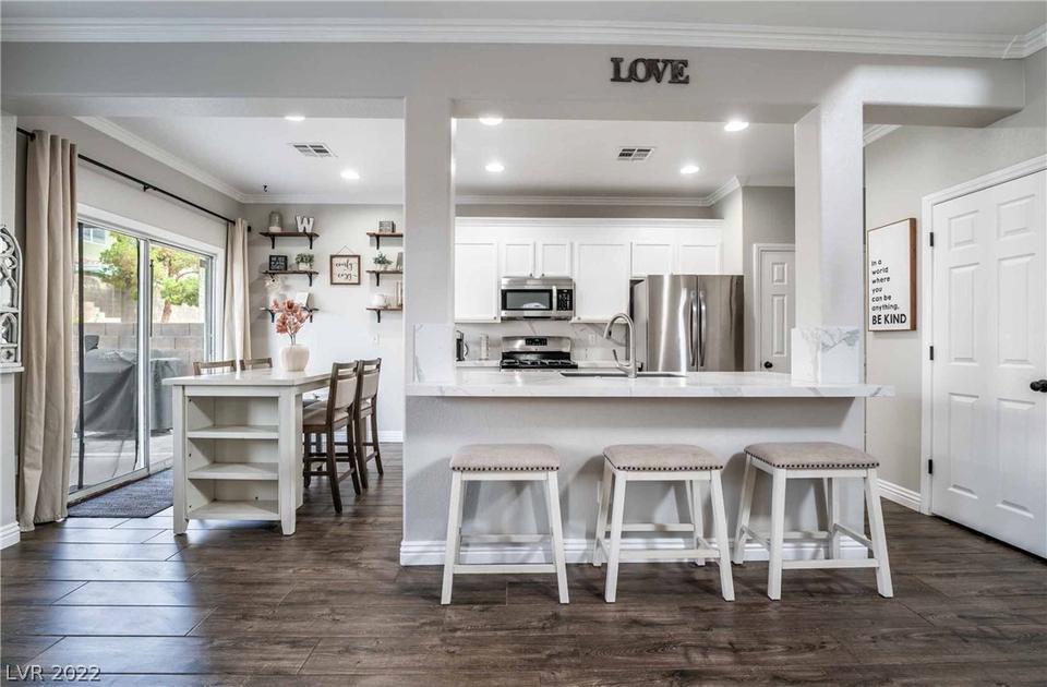  8101 Tilkuni Dr, Las Vegas, NV 89166 photo 3