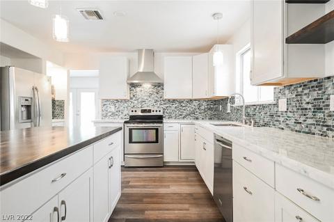 5138 Somerset Dr, Las Vegas, NV 89120