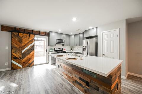1131 Paradise Garden Dr, Henderson, NV 89002