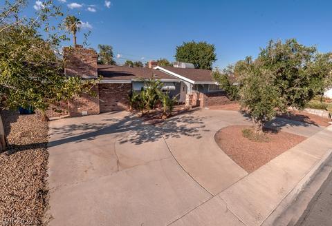 3700 Apache Ln, Las Vegas, NV 89107