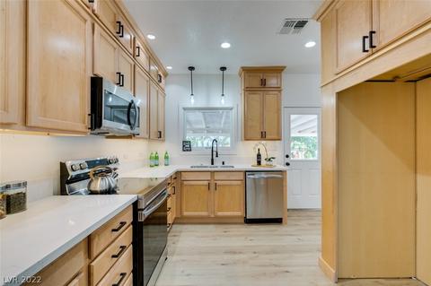 4659 Patterson Ave, Las Vegas, NV 89104