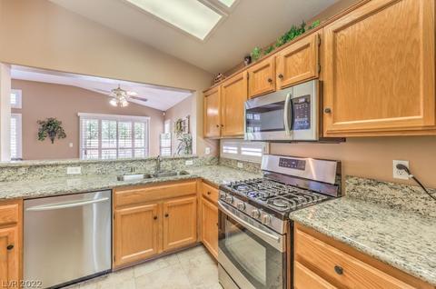 2150 Point Mallard Dr, Henderson, NV 89012