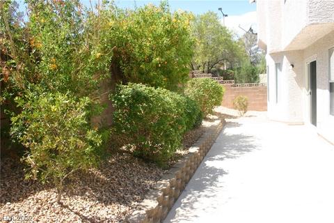8417 Shady Shores Cir, Las Vegas, NV 89128