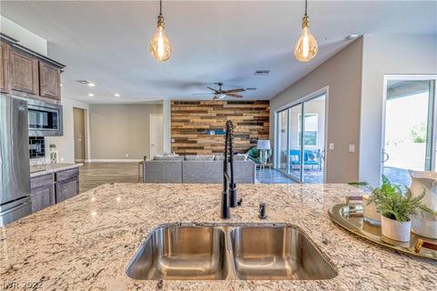 7311 Ellington Park St, Las Vegas, NV 89166