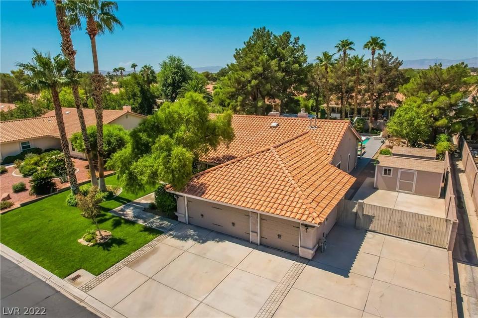  7581 Demona Dr, Las Vegas, NV 89123 photo 5