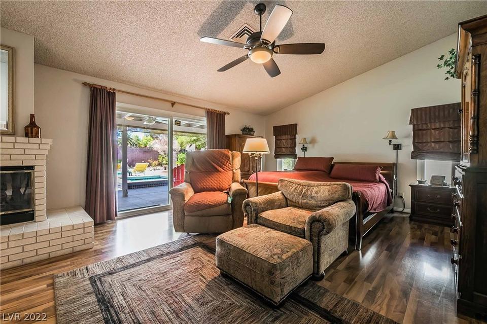  7581 Demona Dr, Las Vegas, NV 89123 photo 33