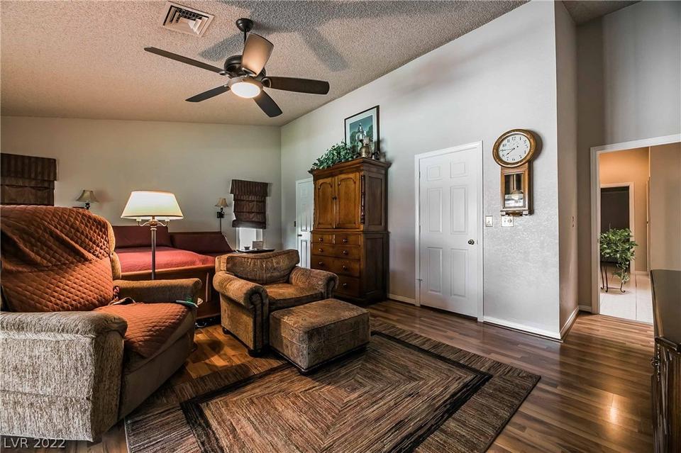  7581 Demona Dr, Las Vegas, NV 89123 photo 36