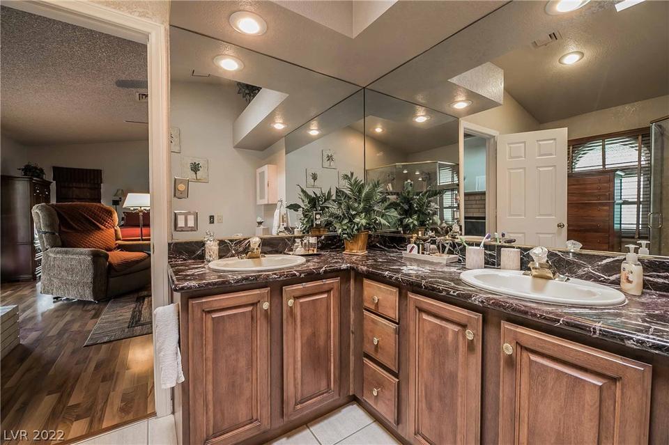  7581 Demona Dr, Las Vegas, NV 89123 photo 42