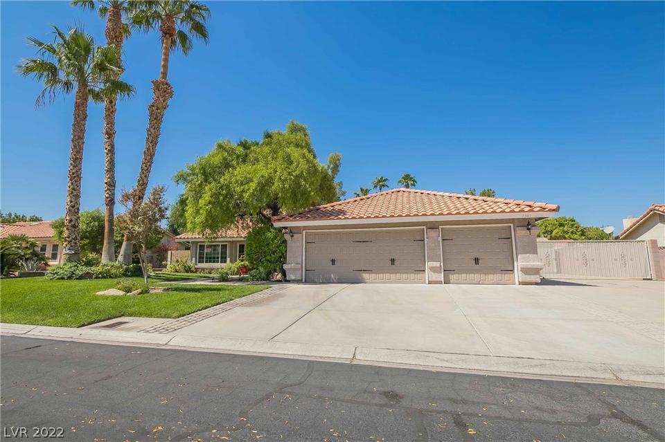  7581 Demona Dr, Las Vegas, NV 89123 photo 92