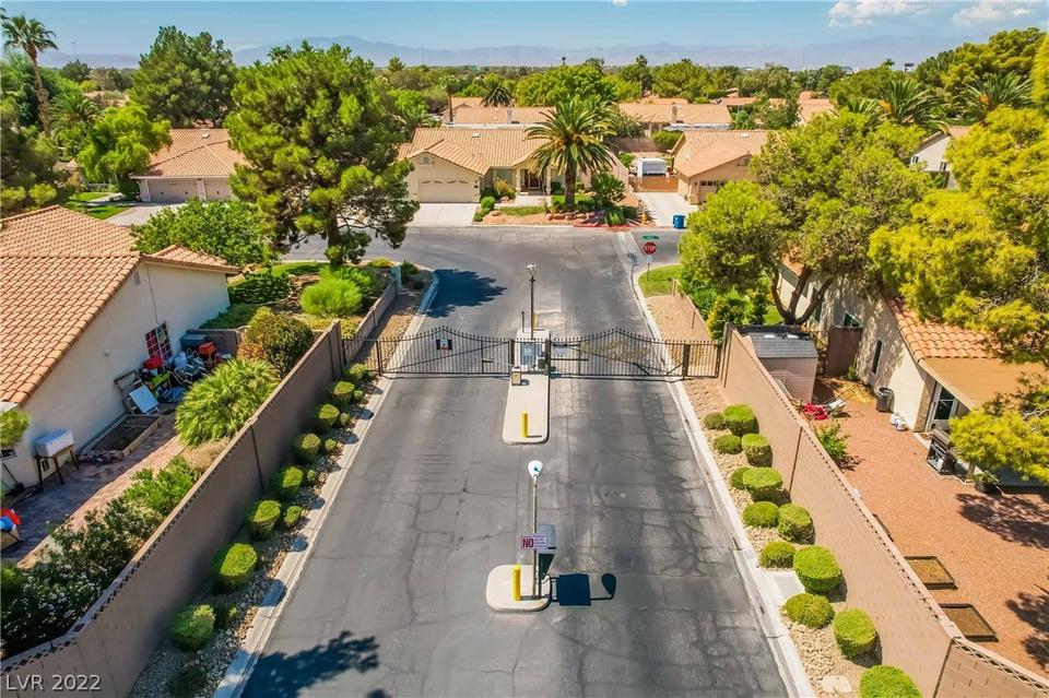  7581 Demona Dr, Las Vegas, NV 89123 photo 87