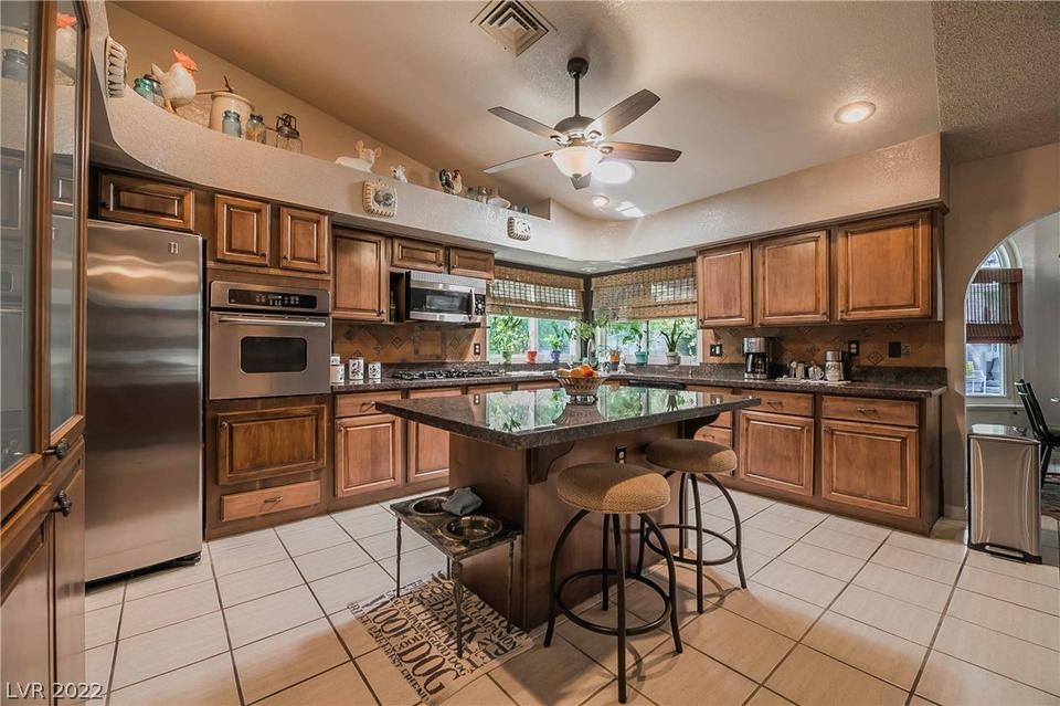  7581 Demona Dr, Las Vegas, NV 89123 photo 16