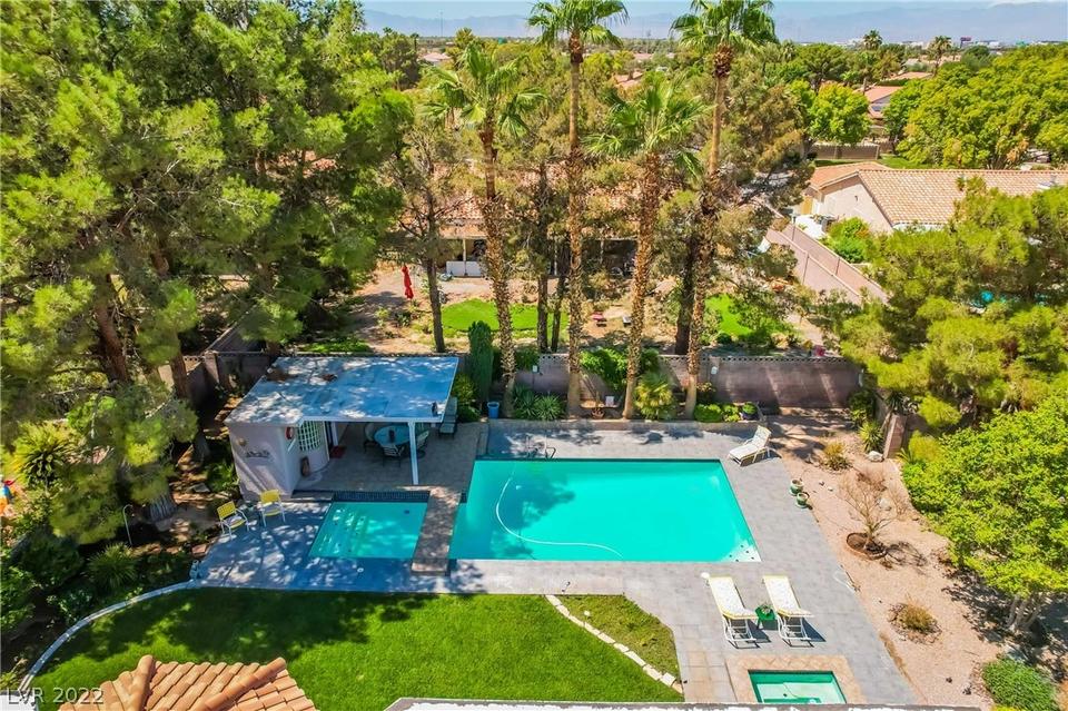  7581 Demona Dr, Las Vegas, NV 89123 photo 1