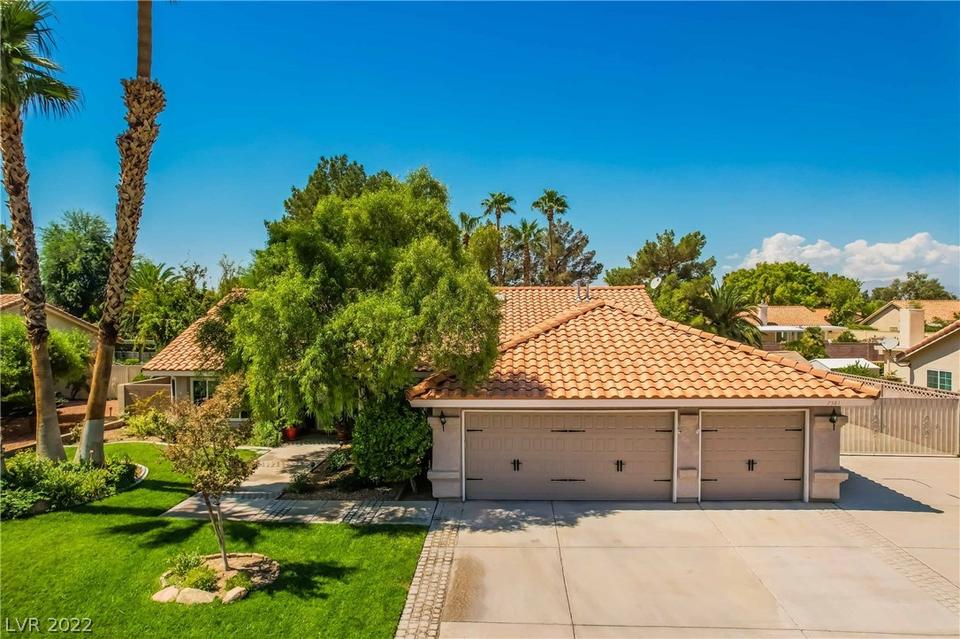  7581 Demona Dr, Las Vegas, NV 89123 photo 80