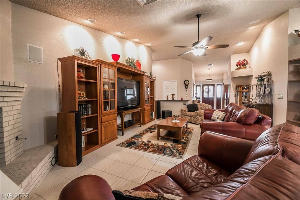  7581 Demona Dr, Las Vegas, NV 89123 photo 9