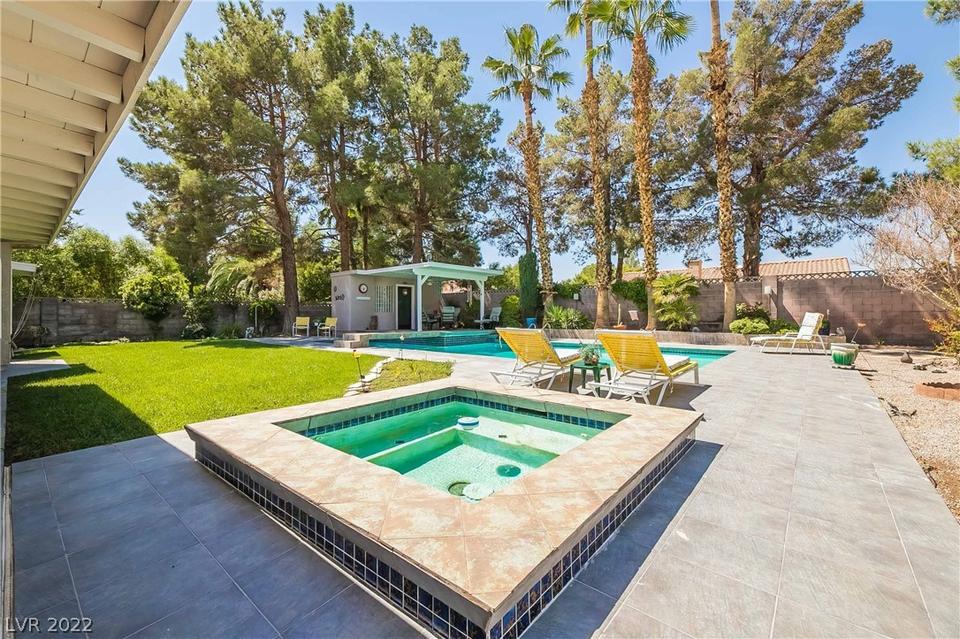  7581 Demona Dr, Las Vegas, NV 89123 photo 64