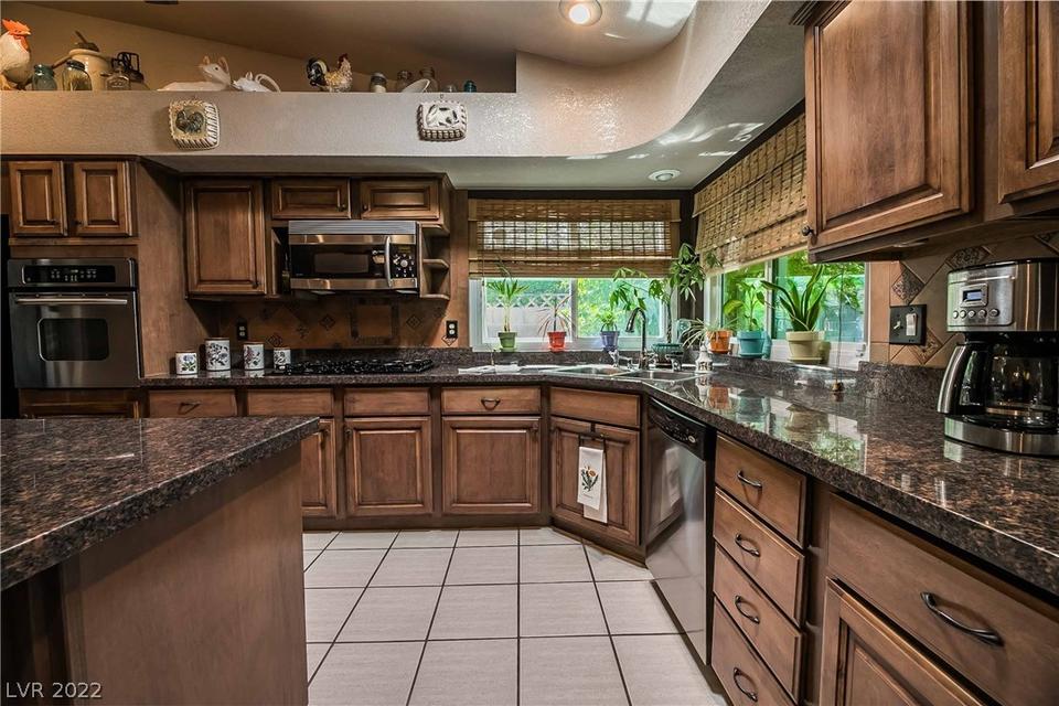 7581 Demona Dr, Las Vegas, NV 89123 photo 21