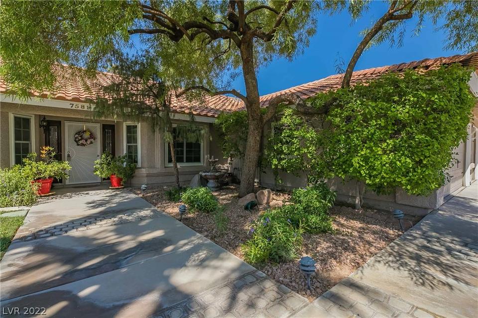  7581 Demona Dr, Las Vegas, NV 89123 photo 95