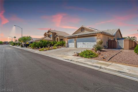 2734 Summerchase Ln, Henderson, NV 89052