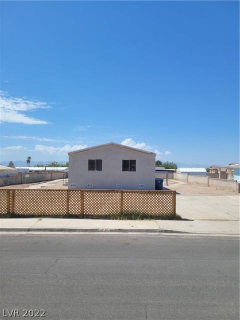 2563 Two Knights Dr, Las Vegas, NV 89156