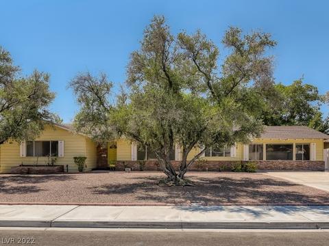 1805 Stonehaven Dr, Las Vegas, NV 89108