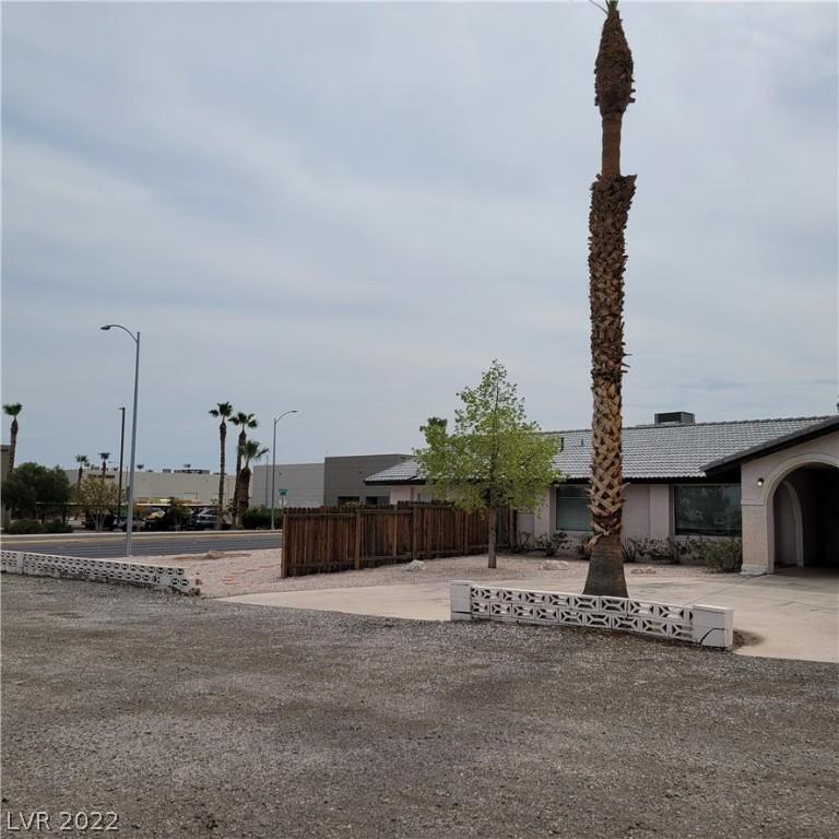  7181 Dean Martin Dr, Las Vegas, NV 89118 photo 27