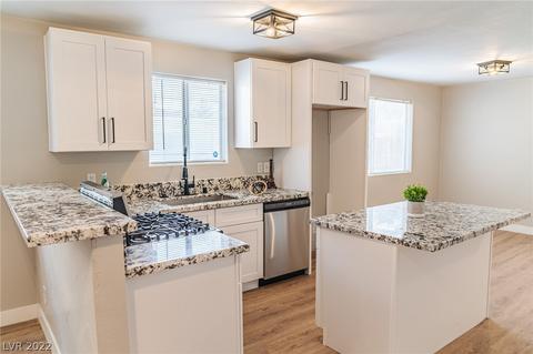 4882 Stanley Ave, Las Vegas, NV 89115