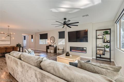 313 Cooper Hawk Ct, Las Vegas, NV 89138