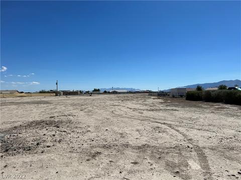 3221 Banyon St, Pahrump, NV 89048