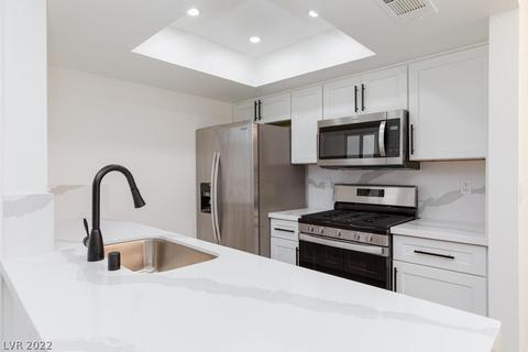 7100 Pirates Cove Rd #2098, Las Vegas, NV 89145