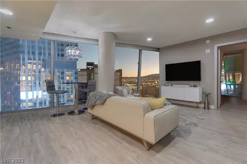 3722 Las Vegas Blvd #1912, Las Vegas, NV 89158