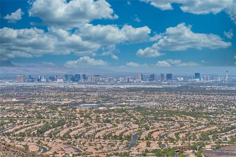 29 Rockstream Dr, Henderson, NV 89012