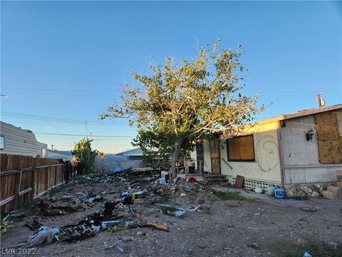 223 Navajo Dr, Henderson, NV 89015