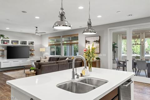 10432 Doman Ave, Las Vegas, NV 89166